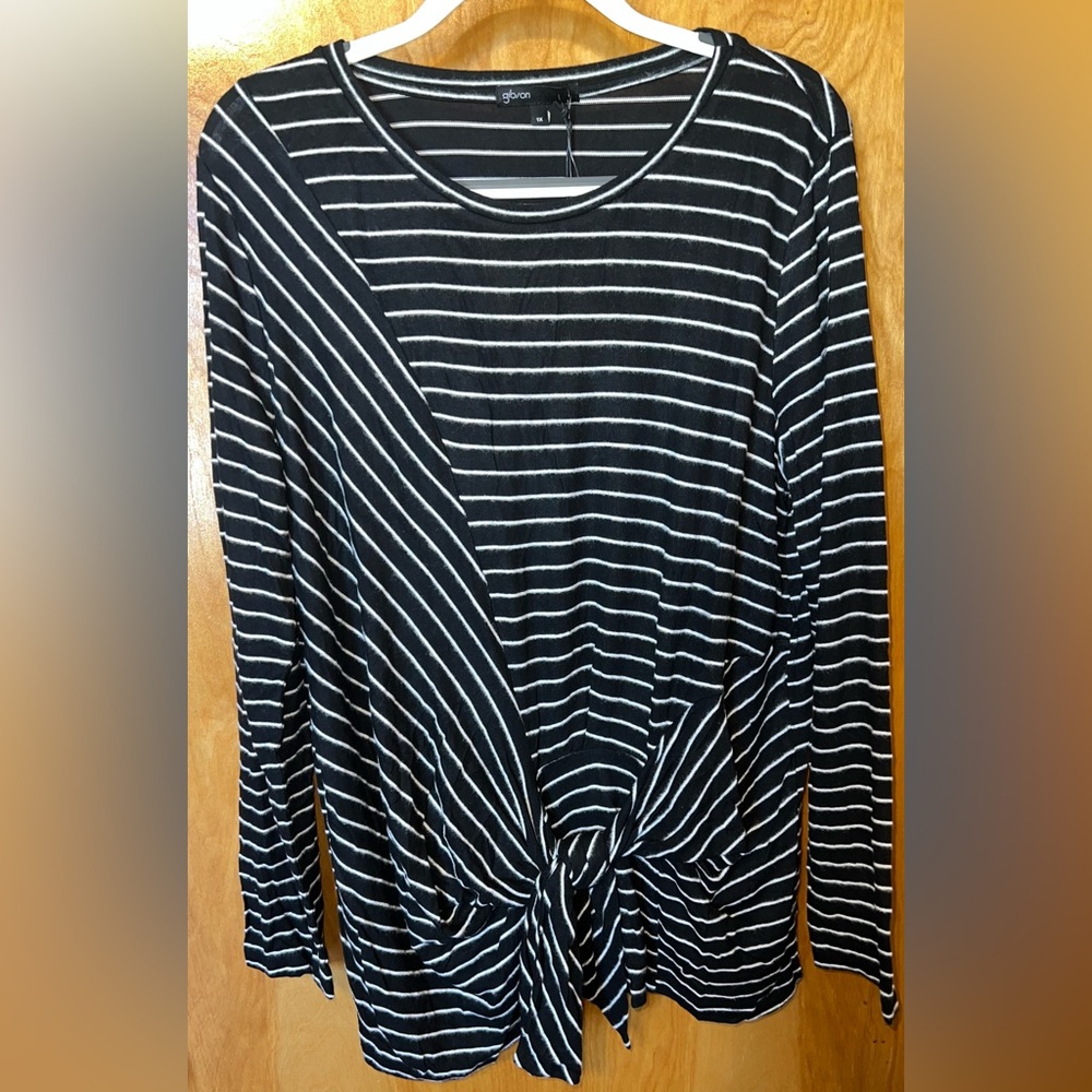 Gibson black/ivory striped softspun knit top Size 1X waist front tie